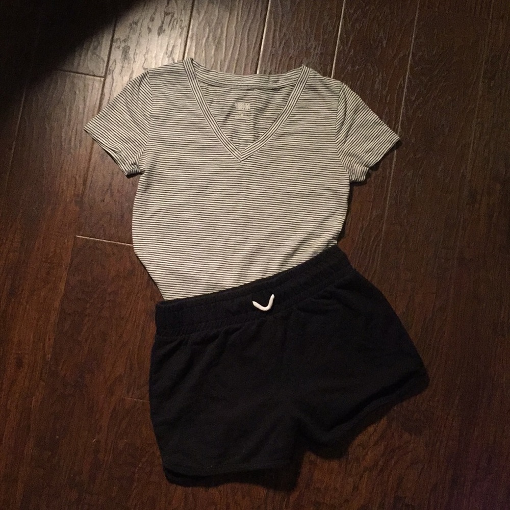 BLACK CAT AND JACK SHORTS AND MOSSIMO SHIRT BUNDLE